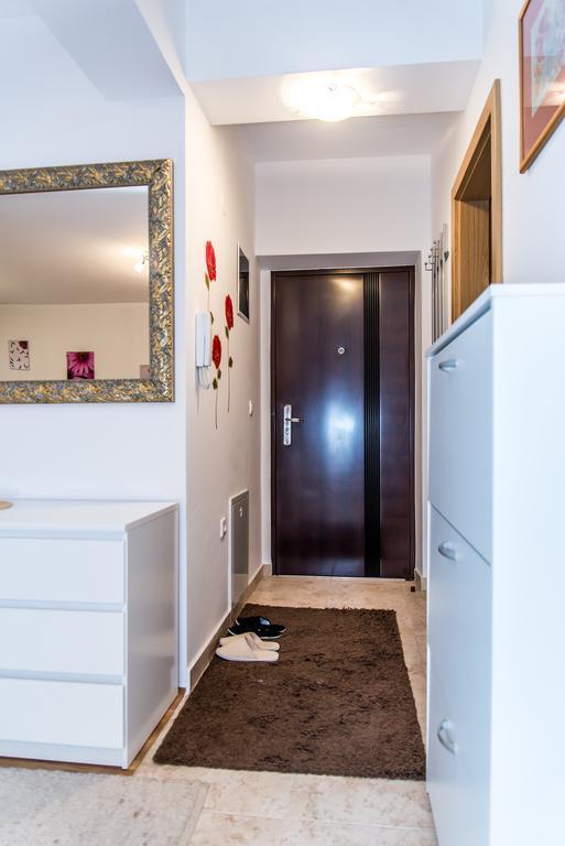 Apartment Flores Osijek Exterior foto